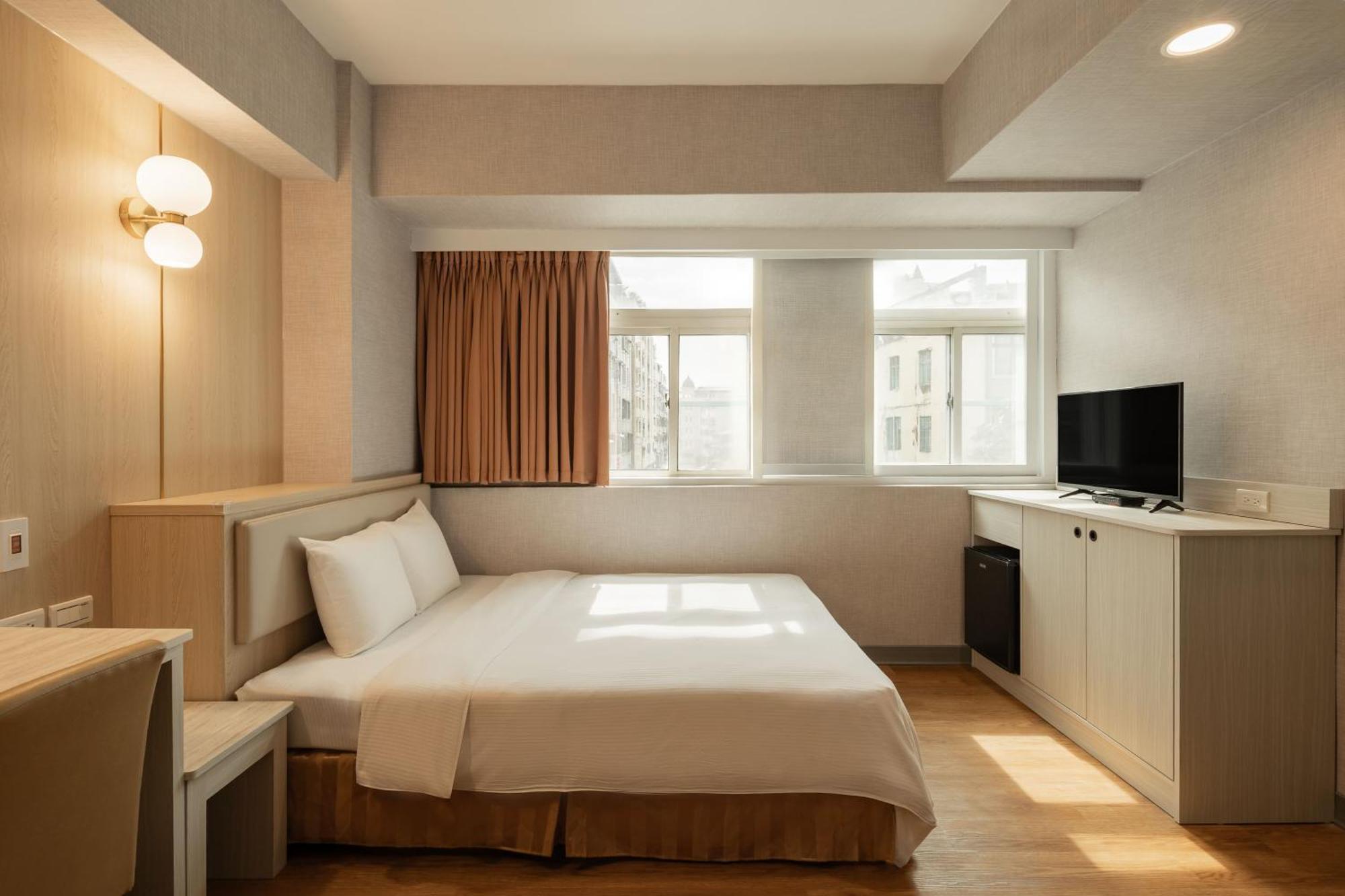 Kindness Hotel Weiwuying Kao-siung Exteriér fotografie